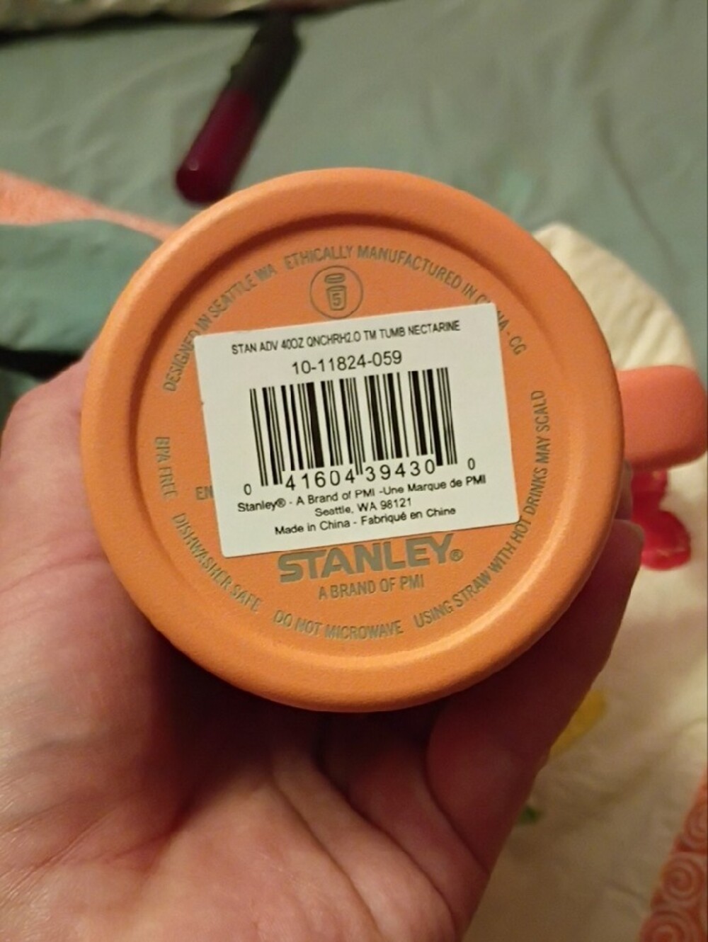 Stanley In The Color "Nectarine" Insulated 40 Oz Quencher H2.0 Tumbler - Picture 2 of 4
